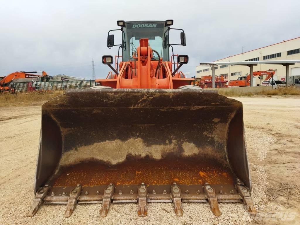 Doosan DL 300 Hjullastere