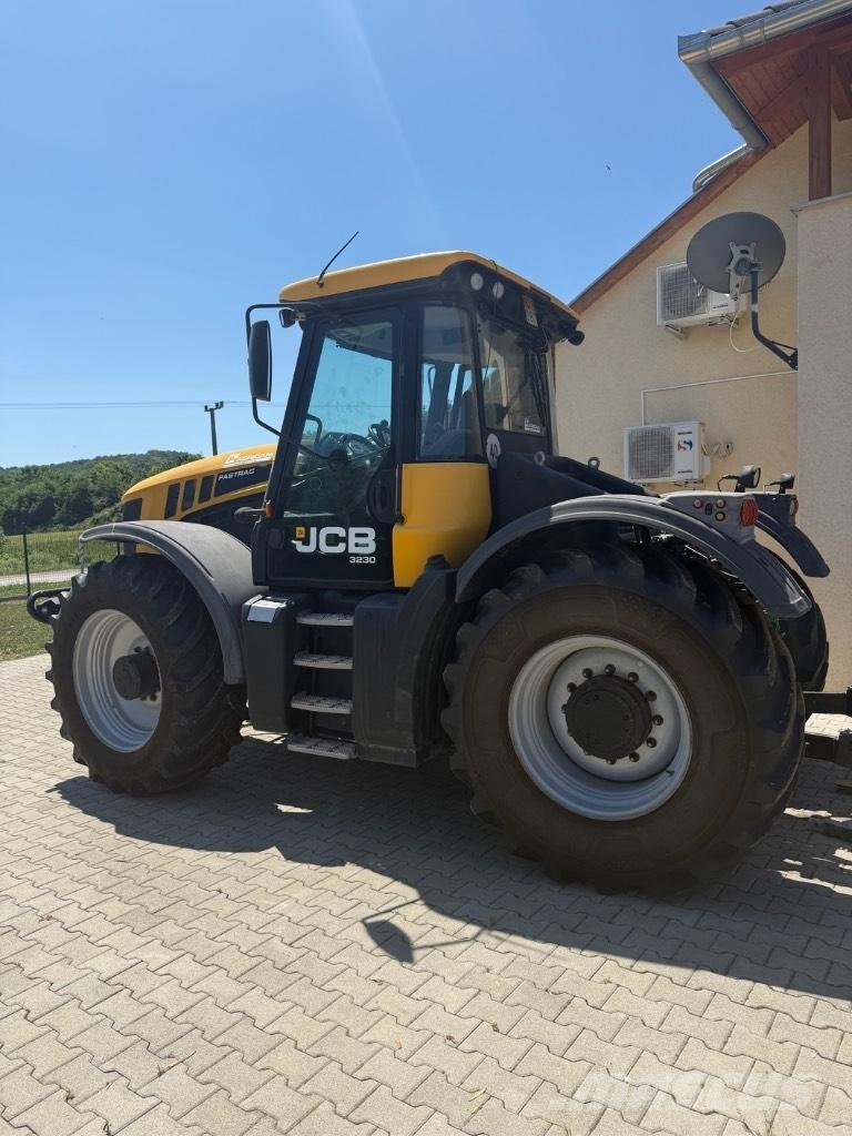 JCB JCB Fastrack3230 Traktorer