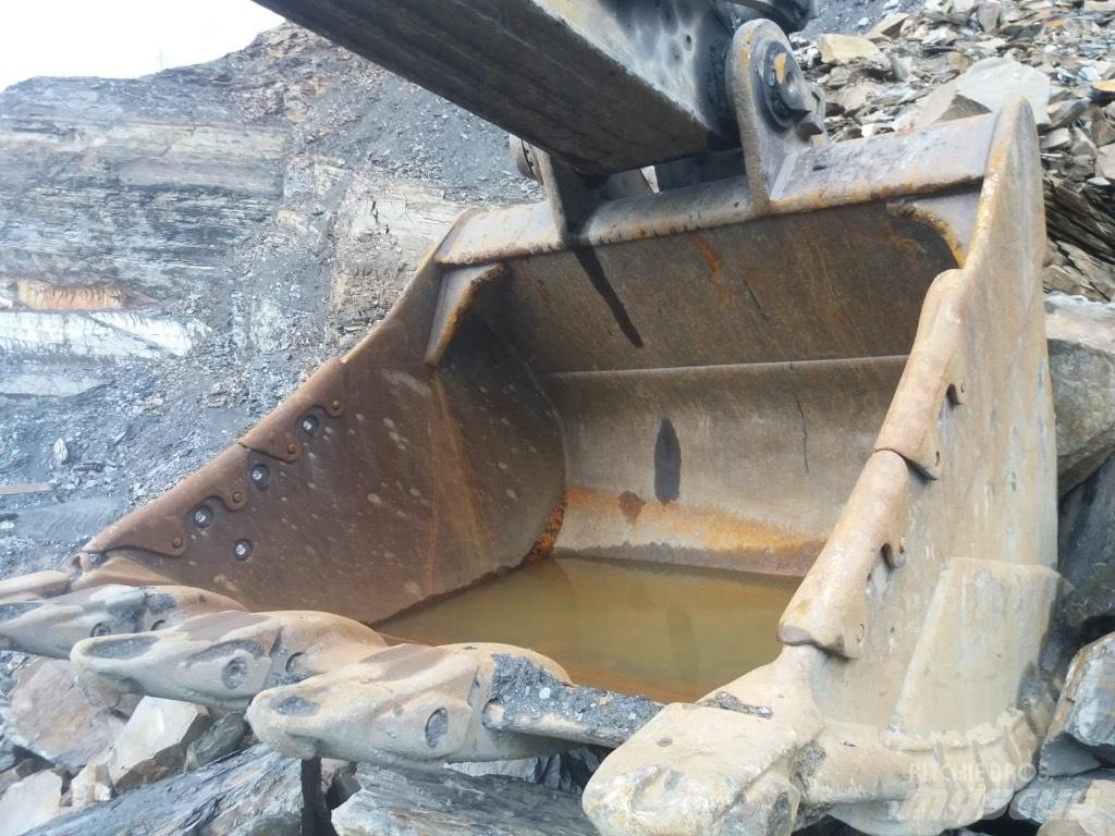 CAT 352 F Beltegraver