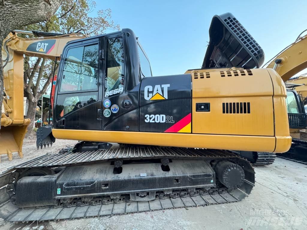 CAT 320D2L Beltegraver