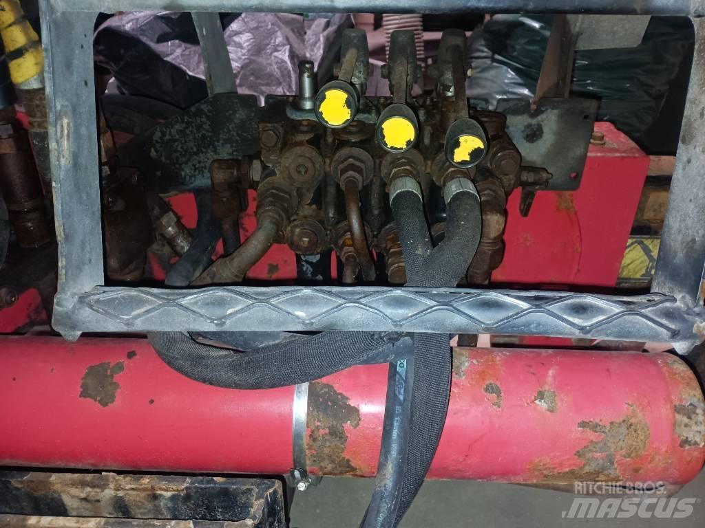 Loglift 82s Tømmerkraner