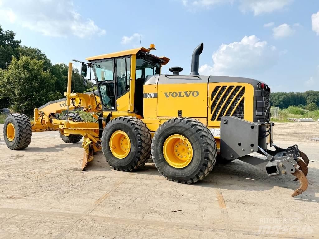 Volvo G970 + RIPPER Veihøvler