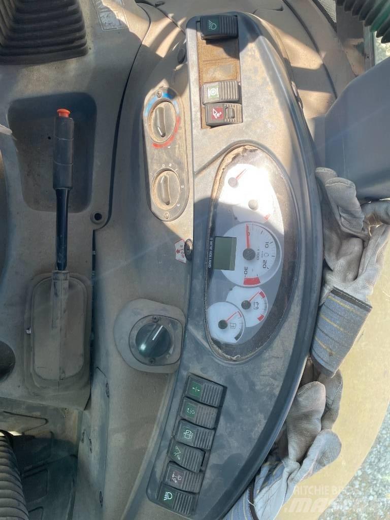 New Holland B 110 C Traktorgravere