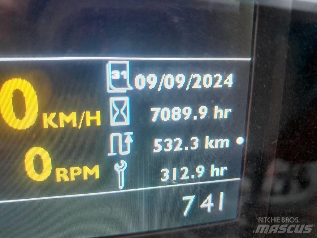 JCB TM 320 Teleskoplastere for Landbruk