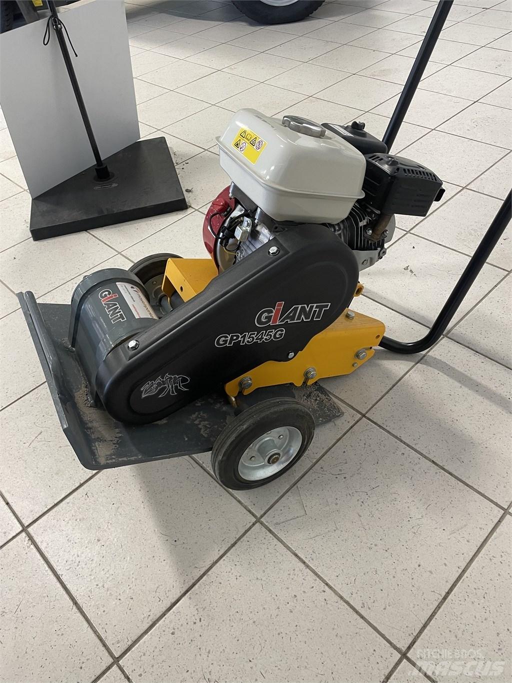 GiANT GP1545G Vibroplater