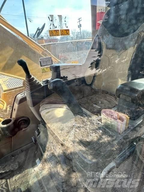 CAT 320 C L Beltegraver