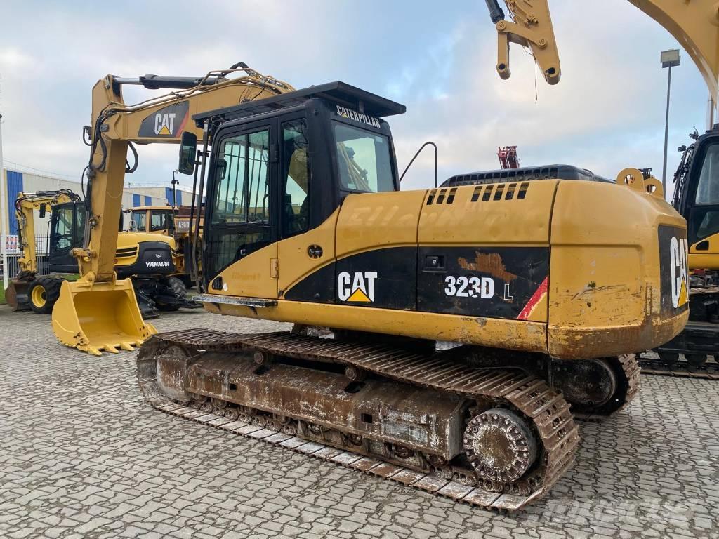 CAT 323D NVT Beltegraver