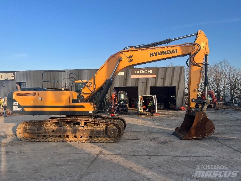 Hyundai HX 330 L Beltegraver