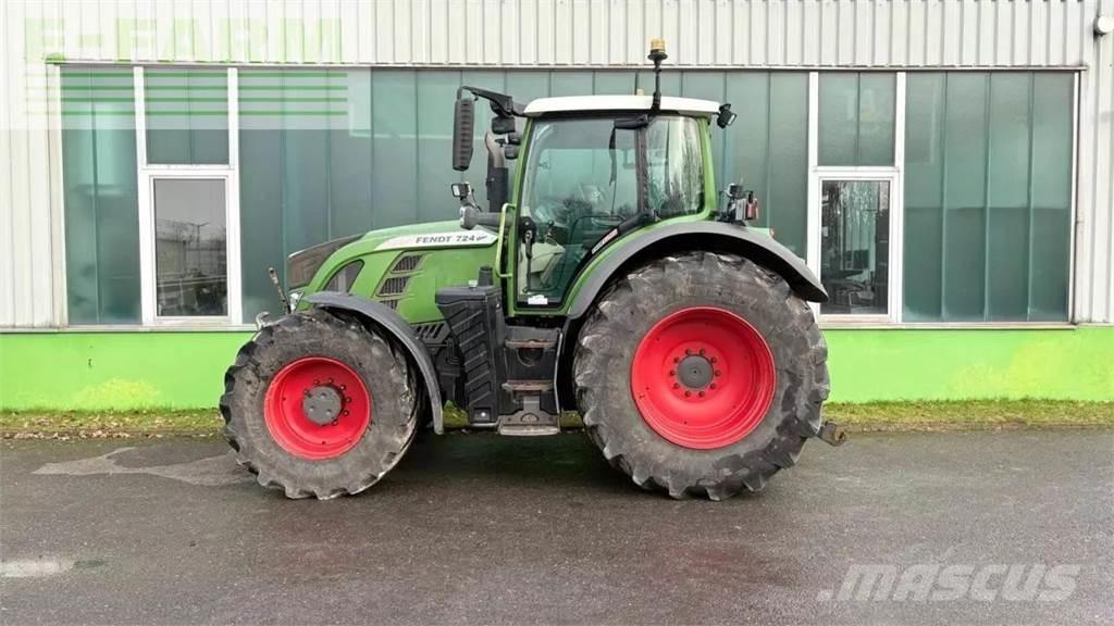 Fendt 724 vario s4 Traktorer