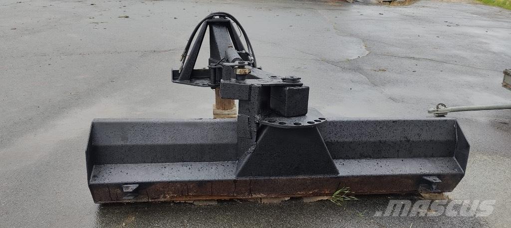 Esko 250 H Veiskraper