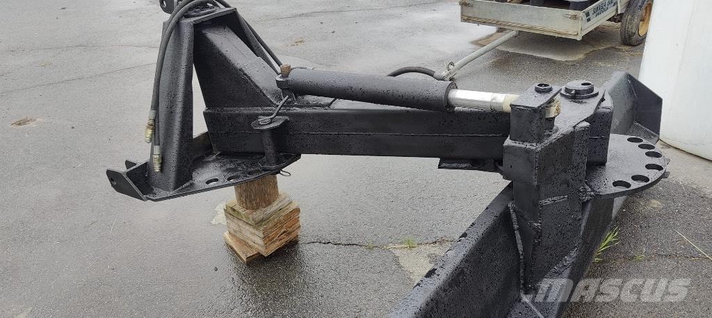 Esko 250 H Veiskraper