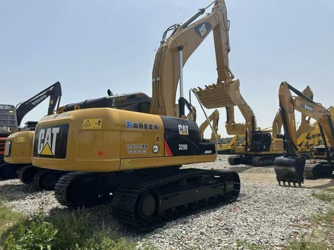 CAT 329 D Beltegraver
