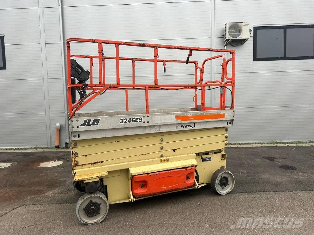 JLG 3246 ES Sakselifter