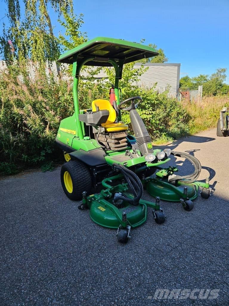 John Deere 7400 A Golfbane klippere