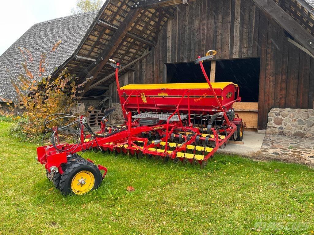 Väderstad Rapid400C Kombinerte såmaskiner