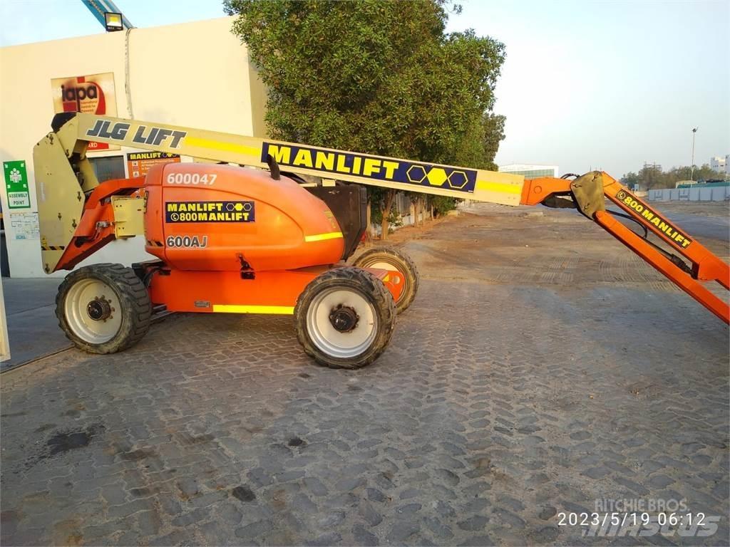 JLG 600AJ Leddede bomlifter