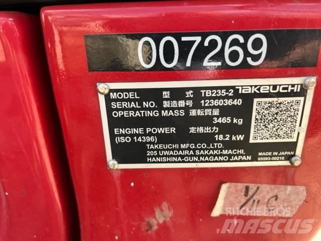 Takeuchi TB235 Minigravere <7t