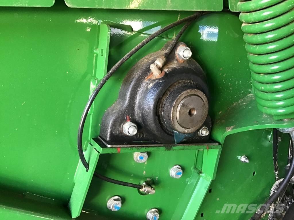 John Deere V461M Rundballepresser