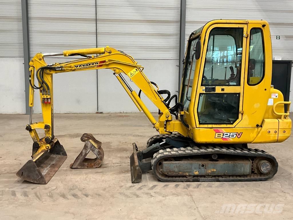 Yanmar B 25 V Minigravere <7t