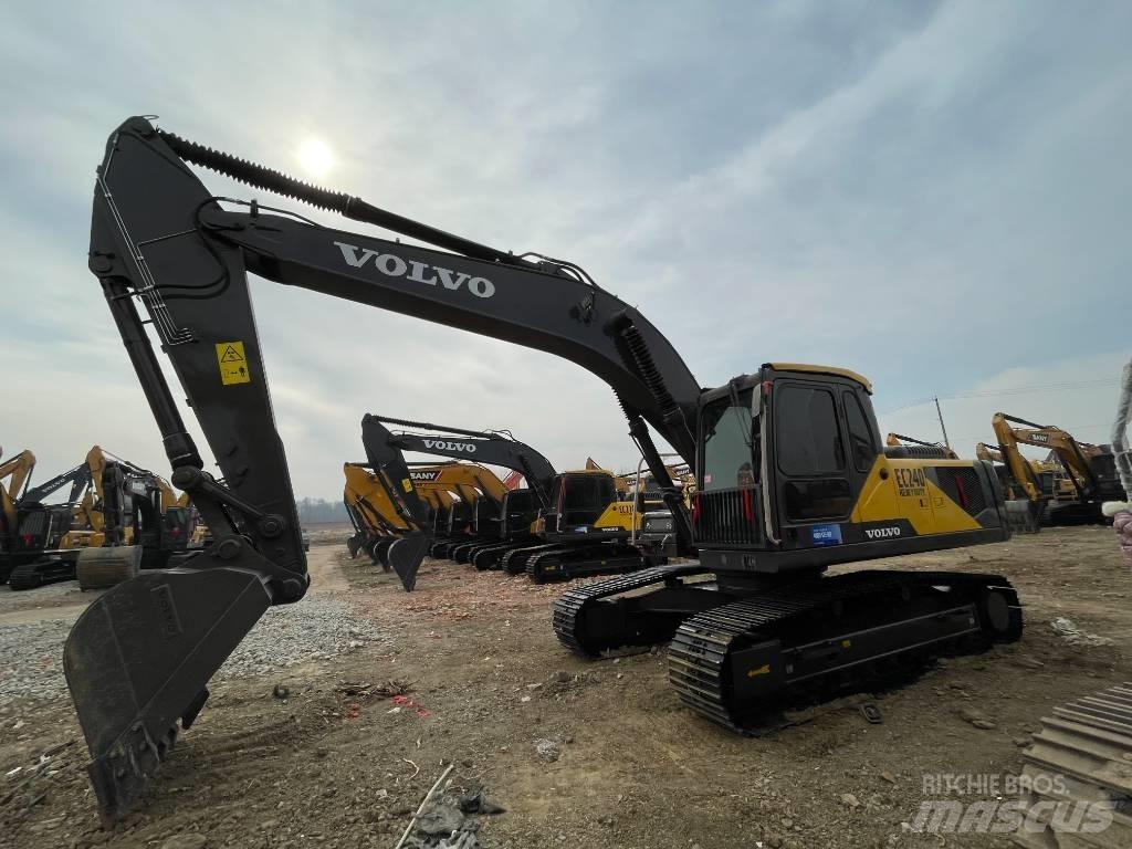 Volvo EC240D Beltegraver