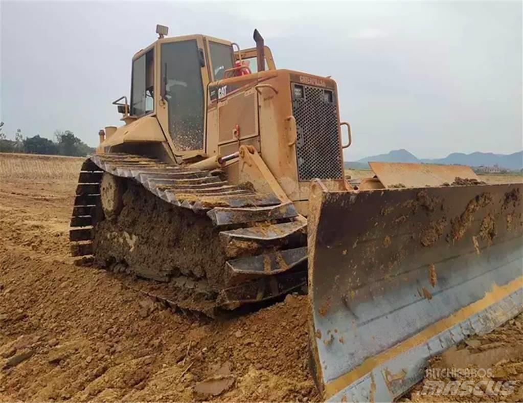 CAT D 5 N Dozere Beltegående