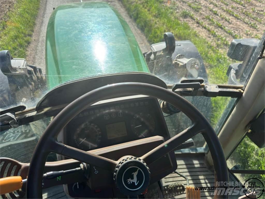 John Deere 6820 Traktorer