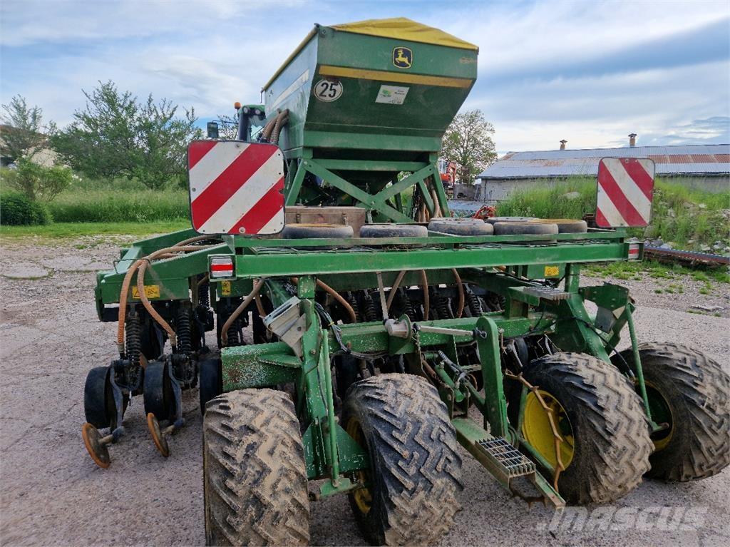 John Deere 750 A Kombinerte såmaskiner