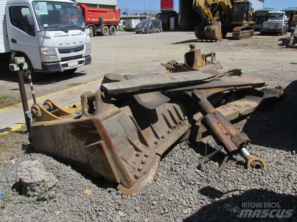 CAT D8T-15 Dozere Beltegående