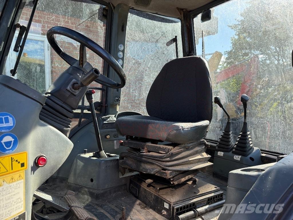 New Holland NH 95 Traktorgravere