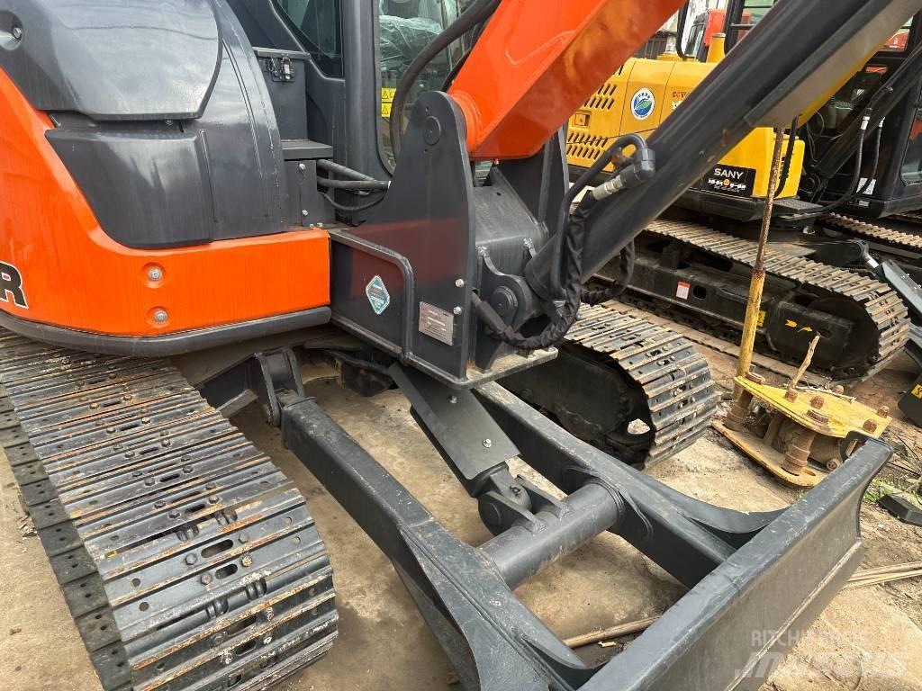 Hitachi ZX68USR-5A Minigravere <7t