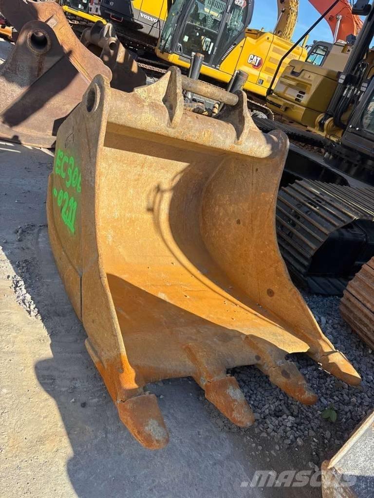 Volvo EC 300 EL Beltegraver