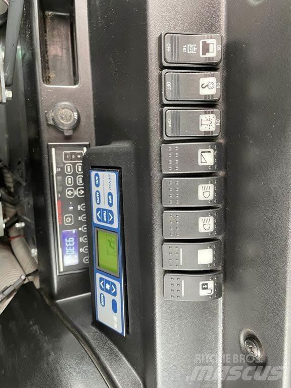 Takeuchi TB295W Hjulgravere