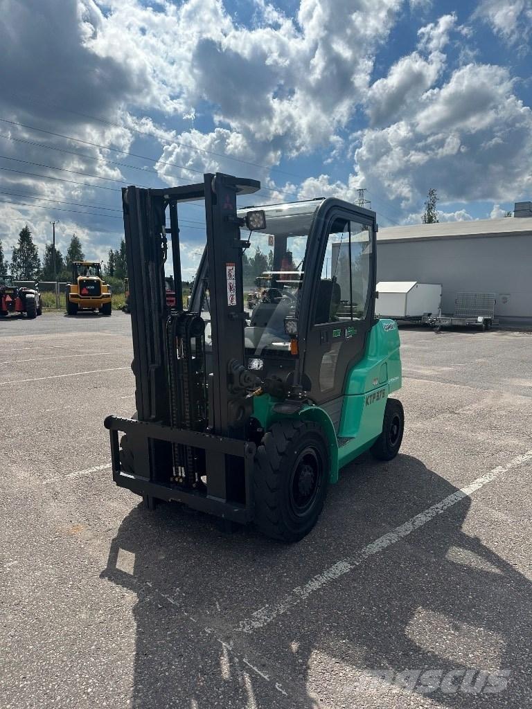 Mitsubishi FD40N Diesel Trucker