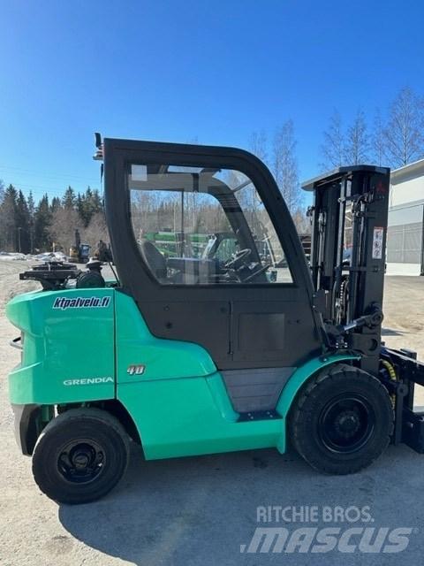 Mitsubishi FD40N Diesel Trucker