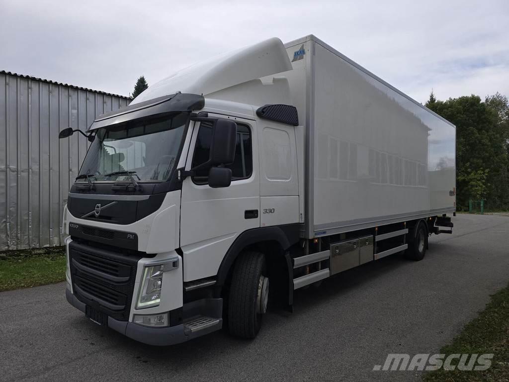 Volvo FM330 4X2 Skapbiler