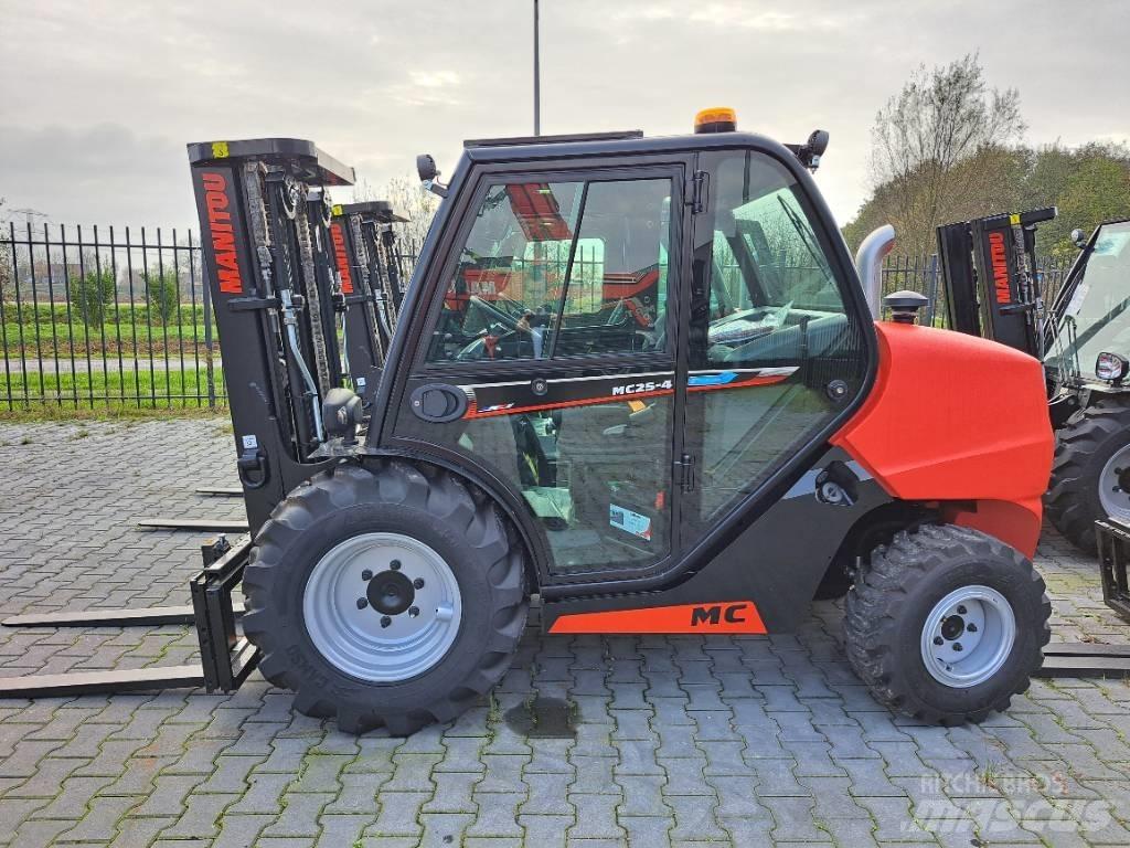 Manitou MC 25-4 Diesel Trucker