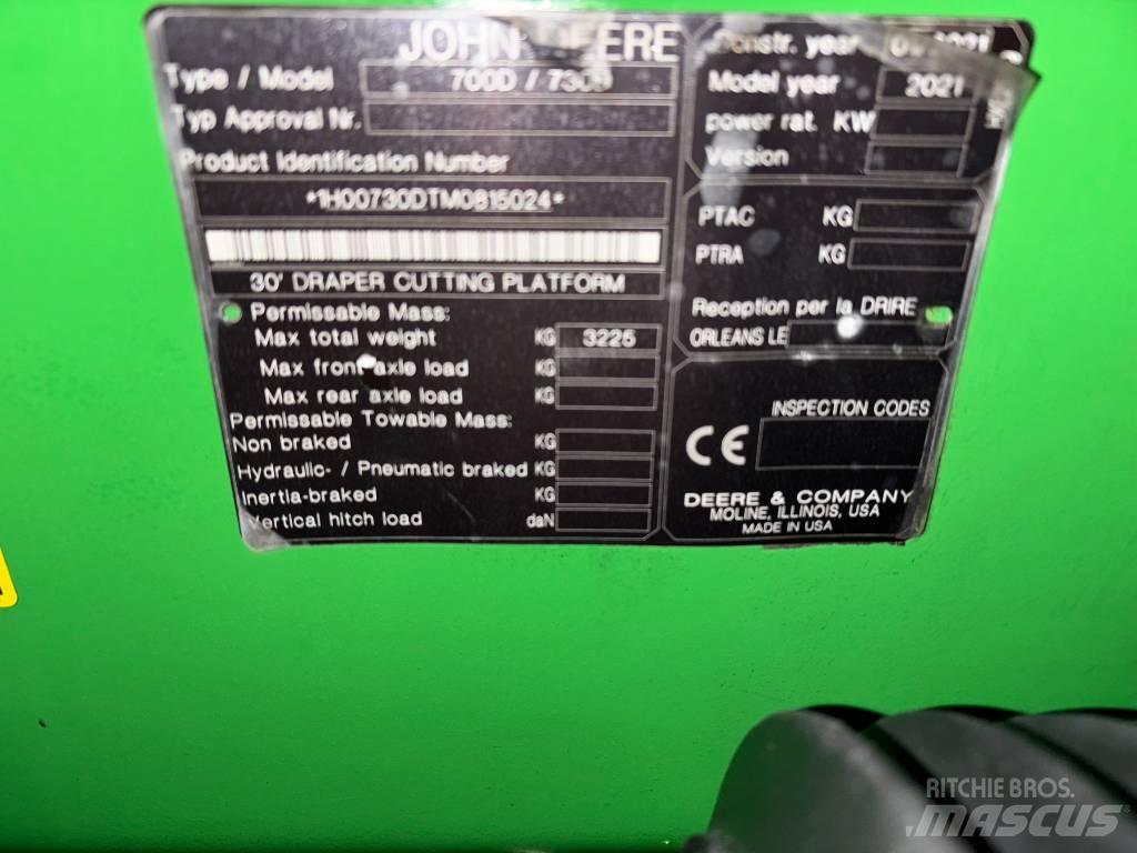 John Deere T670I 4WD Skurtreskere