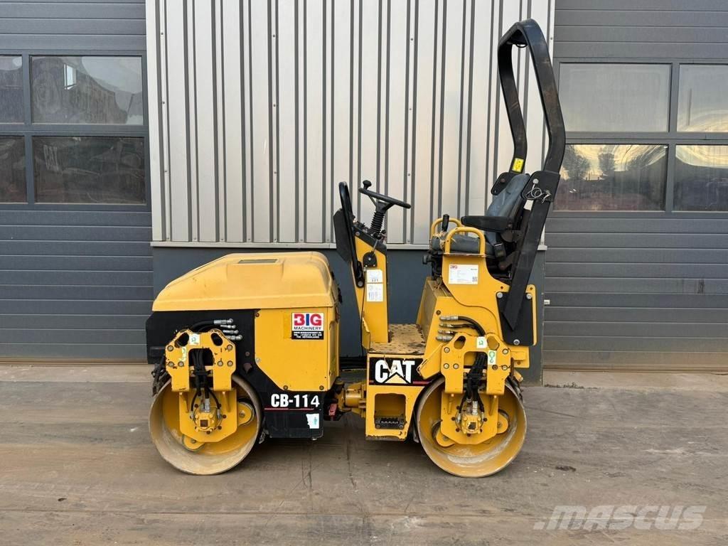 CAT CB114 Tandem Valser