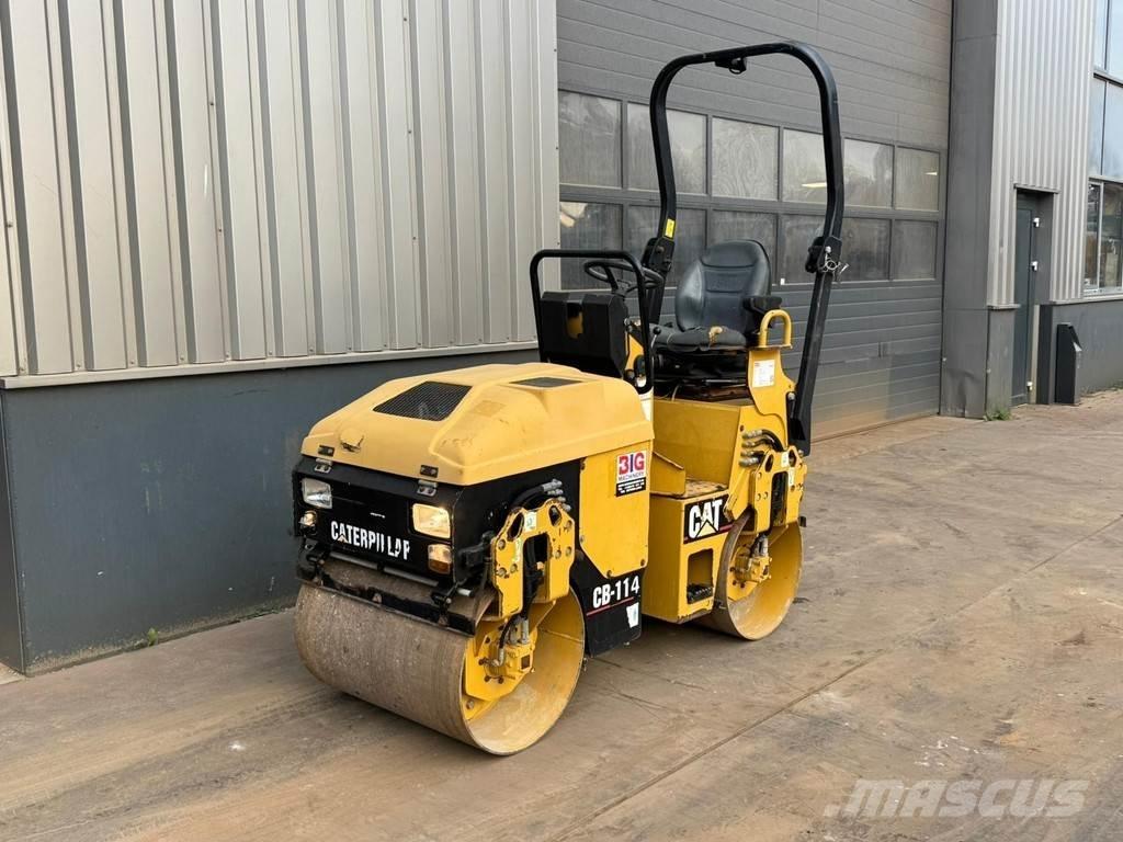 CAT CB114 Tandem Valser