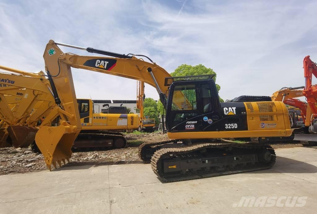 CAT 325 D Beltegraver