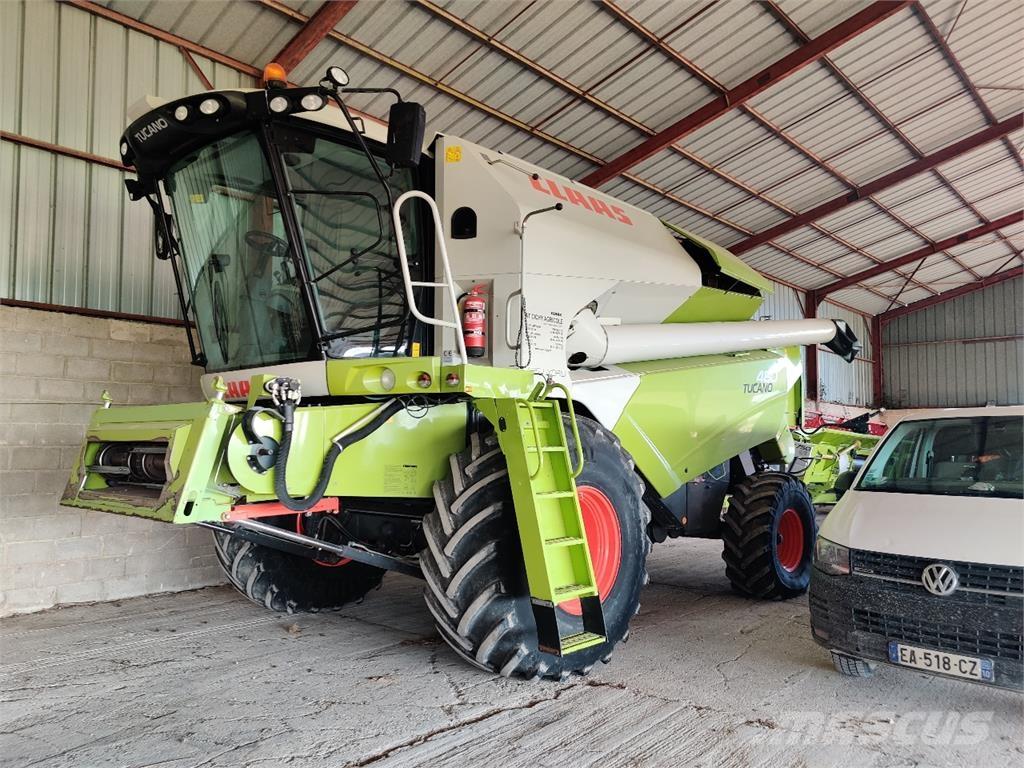 CLAAS TUCANO 480 Skurtreskere