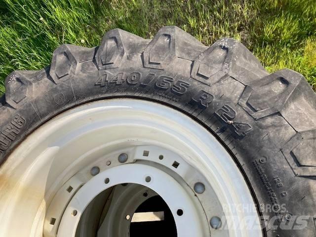 Trelleborg 440/65R24 Dekk, hjul og felger