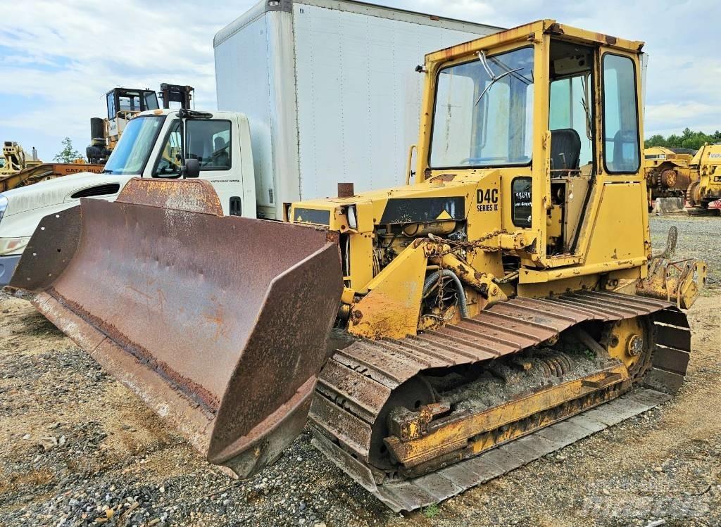CAT D 4 C Dozere Beltegående