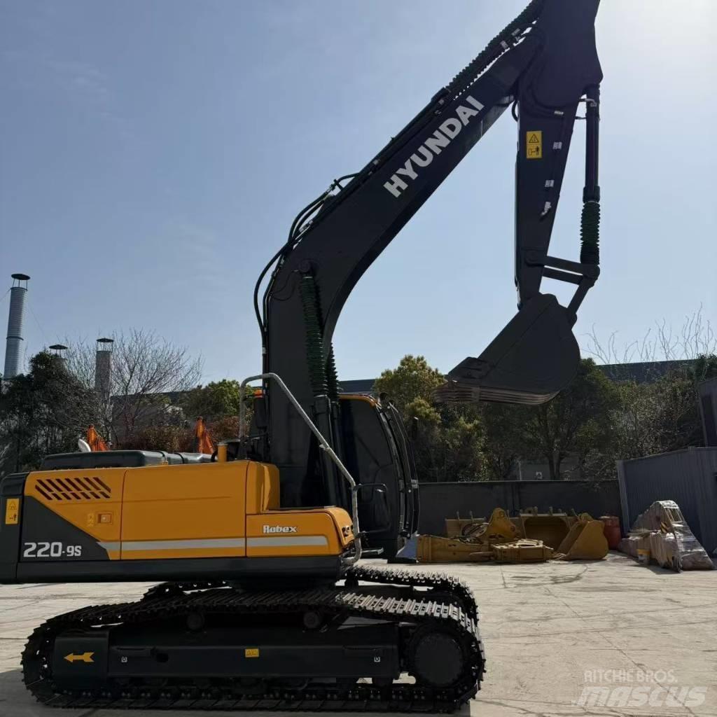 Hyundai R220-9S Beltegraver