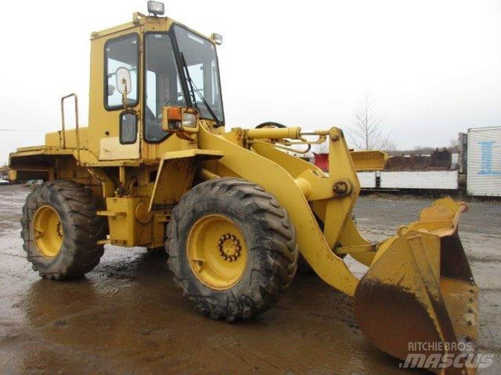 Komatsu WA100-1 Hjullastere