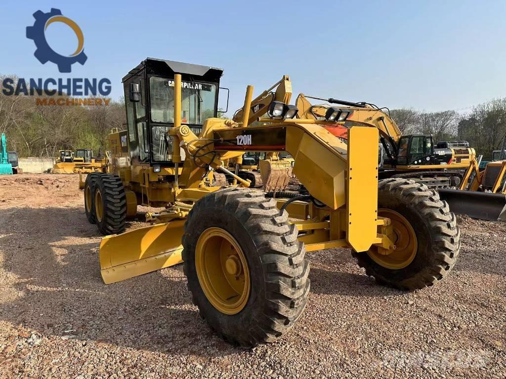 CAT 120H Veihøvler