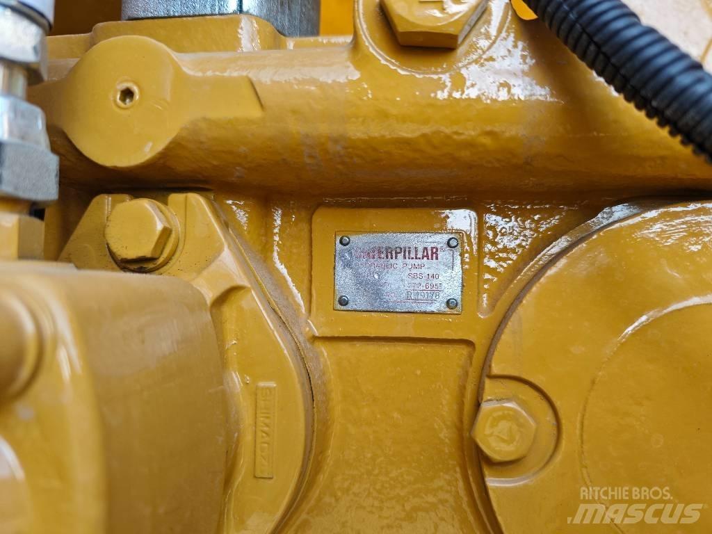 CAT 329 D Beltegraver