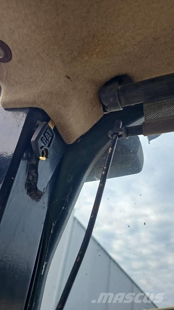 CAT 963 C Beltelastere