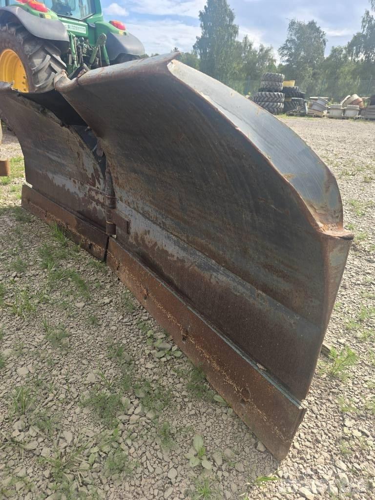 Holms pv-2,4 Snøploger- og skjær