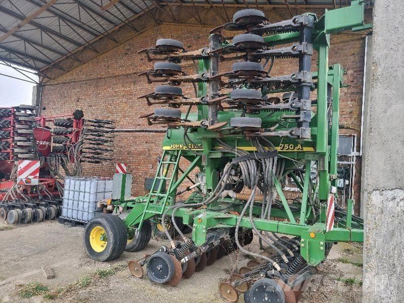 John Deere 750 A Såmaskiner